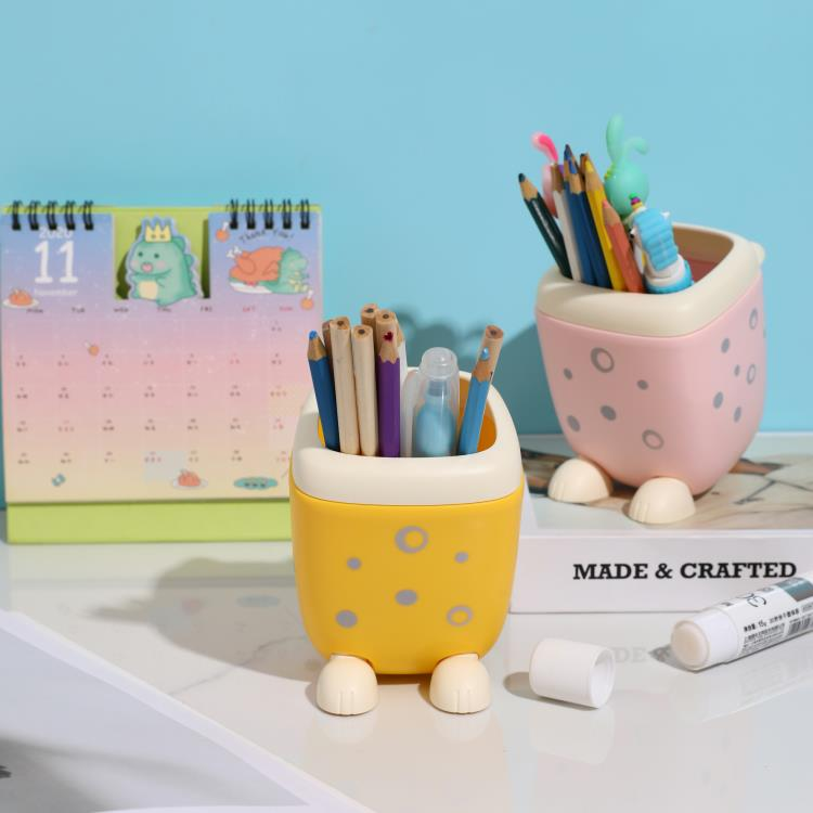 Adorable Stationary Holder